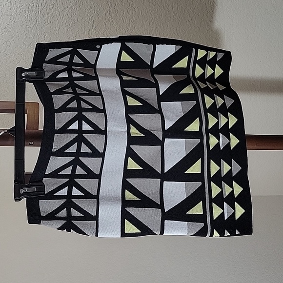 Knit bodycon skirt - Picture 2 of 4